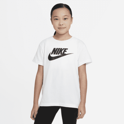 Nike Sportswear Older Kids' T-Shirt