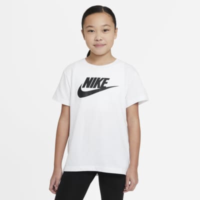 nike sportswear essentials t shirt