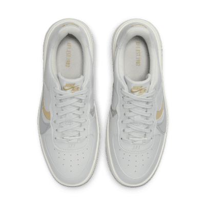 รองเท้าผู้หญิง Nike Air Force 1 PLT.AF.ORM