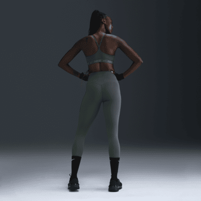 Leggings de 7/8 de tiro alto y sujeción media con bolsillos para mujer Nike Universa