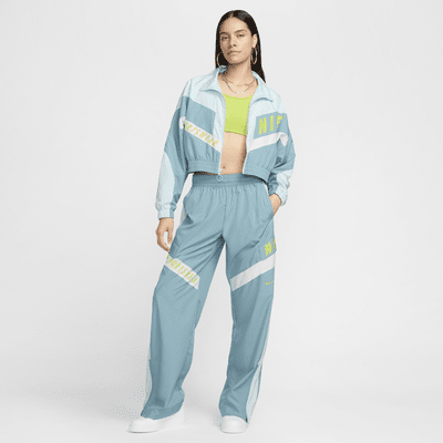 Nike Sportswear Pantalón de tejido Woven y talle alto - Mujer