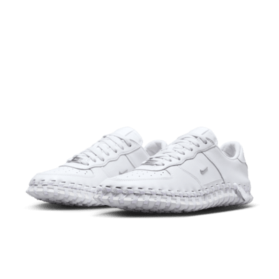 Tenis para mujer Nike J Force 1 Low LX SP