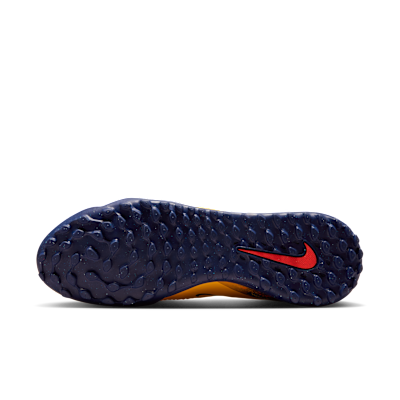 Tacos de fútbol para pasto sintético (turf) Nike Phantom 6 Low Academy "Erling Haaland"