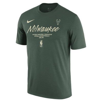 Milwaukee Bucks Essential Men's Nike NBA T-Shirt