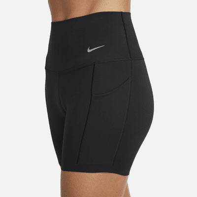 Calções tipo ciclista de cintura subida e suporte médio de 13 cm com bolsos Nike Universa para mulher