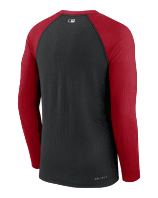 Nike / Men's Cincinnati Reds Red Authentic Collection Pre-Game Long Sleeve  T-Shirt