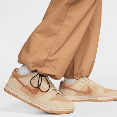 Nike Sportswear Everything Wovens Women's Mid-Rise Cargo Trousers