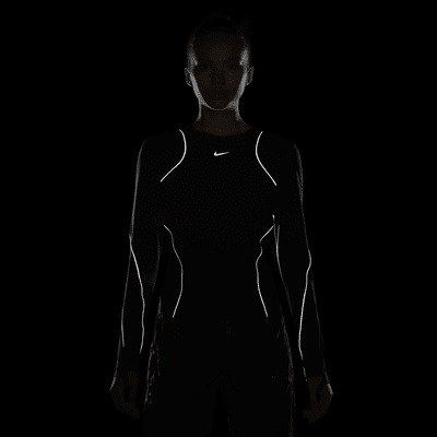 เสื้อวิ่งแขนยาวผู้หญิง Nike Running Division