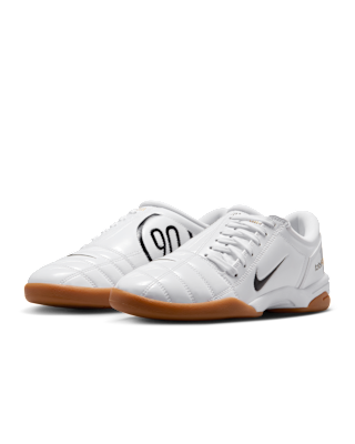 Nike Total 90