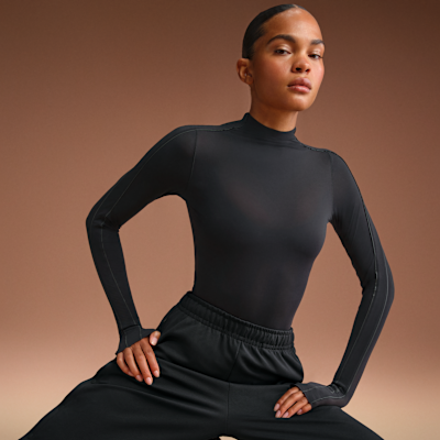 NikeSKIMS Weightless Layers Women's Mock-Neck Long-Sleeve Top