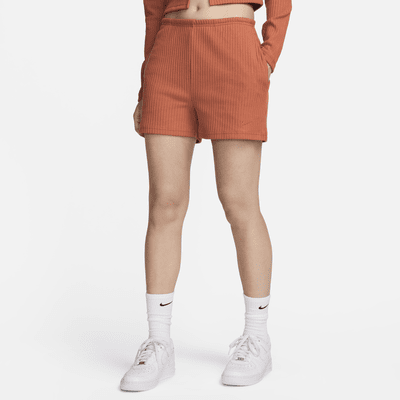 Nike Sportswear Chill Rib Shorts mit schmaler Passform und hohem Bund (Damen, ca. 7,5 cm)