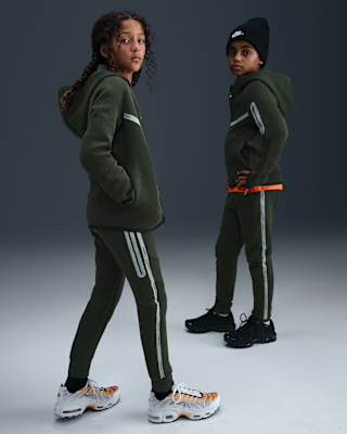 Детские спортивные штаны Nike Sportswear Tech Fleece Big Kids' (Boys') Joggers
