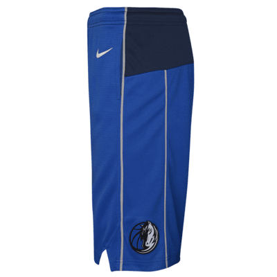 Shorts Nike Dri-FIT Swingman de la NBA para niños talla grande Dallas Mavericks Icon Edition