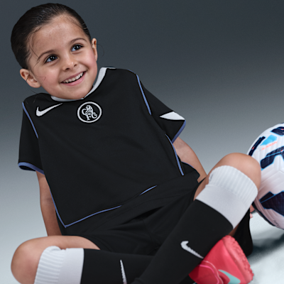 Chelsea FC 2025/26 Stadium Third Nike Dri-FIT Total 90 Football-sæt i tre dele til mindre børn