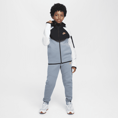 Nike Sportswear Tech Fleece hosszú cipzáras, kapucnis pulóver nagyobb gyerekeknek