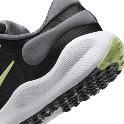 Nike Revolution 7 Genç Çocuk Koşu Ayakkabısı