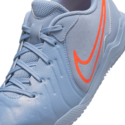 Tacos de fútbol para cancha cubierta de corte low para niños de preescolar y grandes Nike Jr. Tiempo Legend 10 Academy