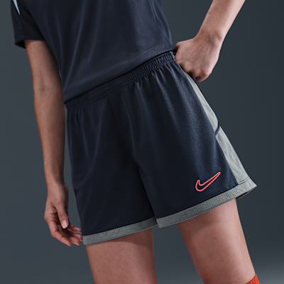 Shorts de fútbol Dri-FIT de 10 cm para mujer Nike Academy
