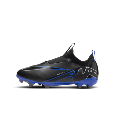 Tacos de fútbol de corte low para terrenos múltiples para niños de preescolar y grandes Nike Jr. Mercurial Vapor 15 Academy