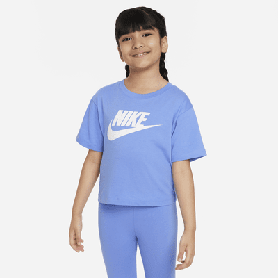 Playera de corte cuadrado para niños talla pequeña Nike Club