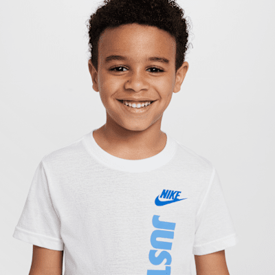 Nike set met T-shirt met graphic en shorts voor kleuters