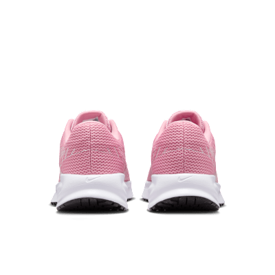 Löparsko för hårt underlag Nike Run Defy för kvinnor