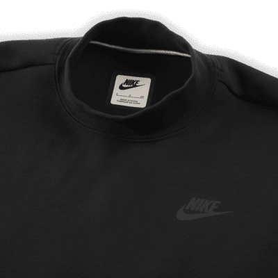 Nike Sportswear Tech Fleece Women's Oversized Crew-Neck Sweatshirt