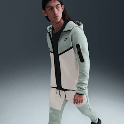 Nike Tech Men's Full-Zip Windrunner Hoodie