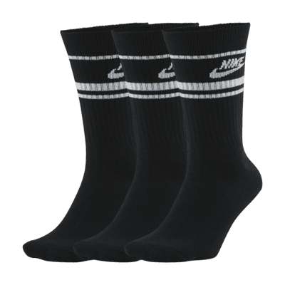 Nike Sportswear Essential