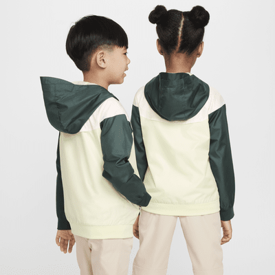 Chamarra con cierre completo para niños talla pequeña Nike Sportswear Windrunner