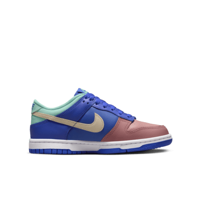 Nike Dunk Low SE | Image 2