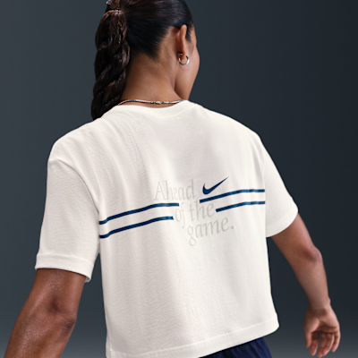 Nike Sportswear Club Women's Loose Cropped T-Shirt
