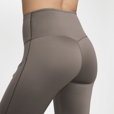 Leggings de tiro alto de 7/8 de sujeción firme con bolsillos para mujer Nike Go