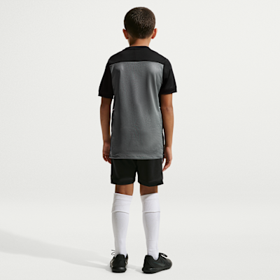 Nike Academy Older Kids' Dri-FIT Football Knit Shorts
