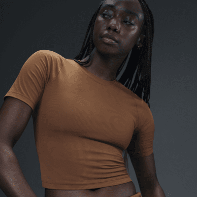 Haut à manches courtes Dri-FIT Nike Zenvy Rib pour femme