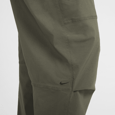 Pantaloni oversize in tessuto Nike Tech – Uomo