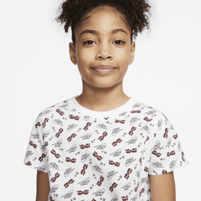 Nike Sportswear Big Kids' (Girls') T-Shirt