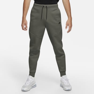 nike tech cargo shorts