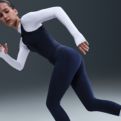 Nike Universa Women's Medium-Support High-Waisted 7/8 Leggings with Pockets