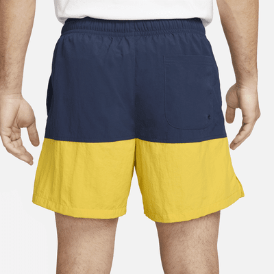 Nike Club Men's Woven Colour-Blocked Shorts. Nike IE