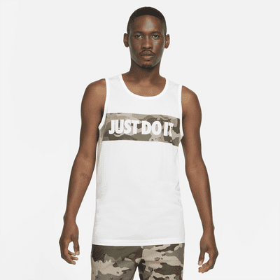 Camo Graphic Training T-Shirt. Nike LU