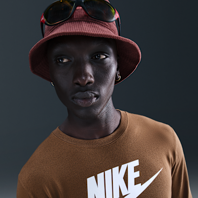Nike Sportswear Men's Long-Sleeve T-Shirt
