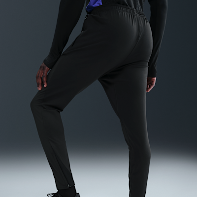 Pantaloni da calcio in maglia Kobe Dri-FIT FC Barcelona Strike Away – Uomo