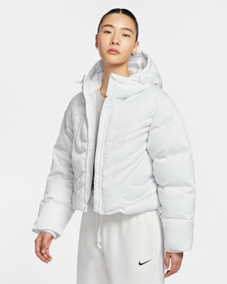 Nike Sportswear Swoosh Series｜穿上這款全新升級的－威勁運動用品