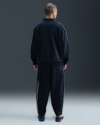 Nike Sportswear Club