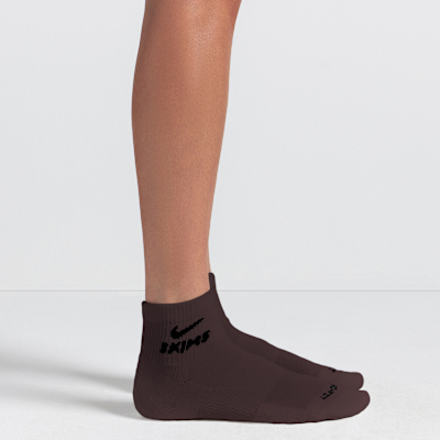 Calcetines cortos NikeSKIMS Dri-FIT para mujer (3 pares)