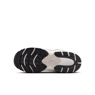 Tenis para niños grandes Nike V5 RNR