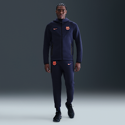 FC Barcelona Tech Windrunner Nike Total 90 Fußball-Fleece-Hoodie (Herren)