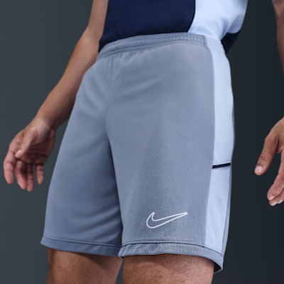 Nike Academy Dri-FIT Erkek Futbol Şortu