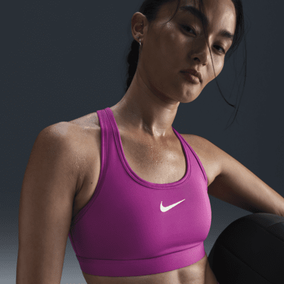 สปอร์ตบราผู้หญิงเสริมฟองน้ำ Nike Swoosh Medium Support